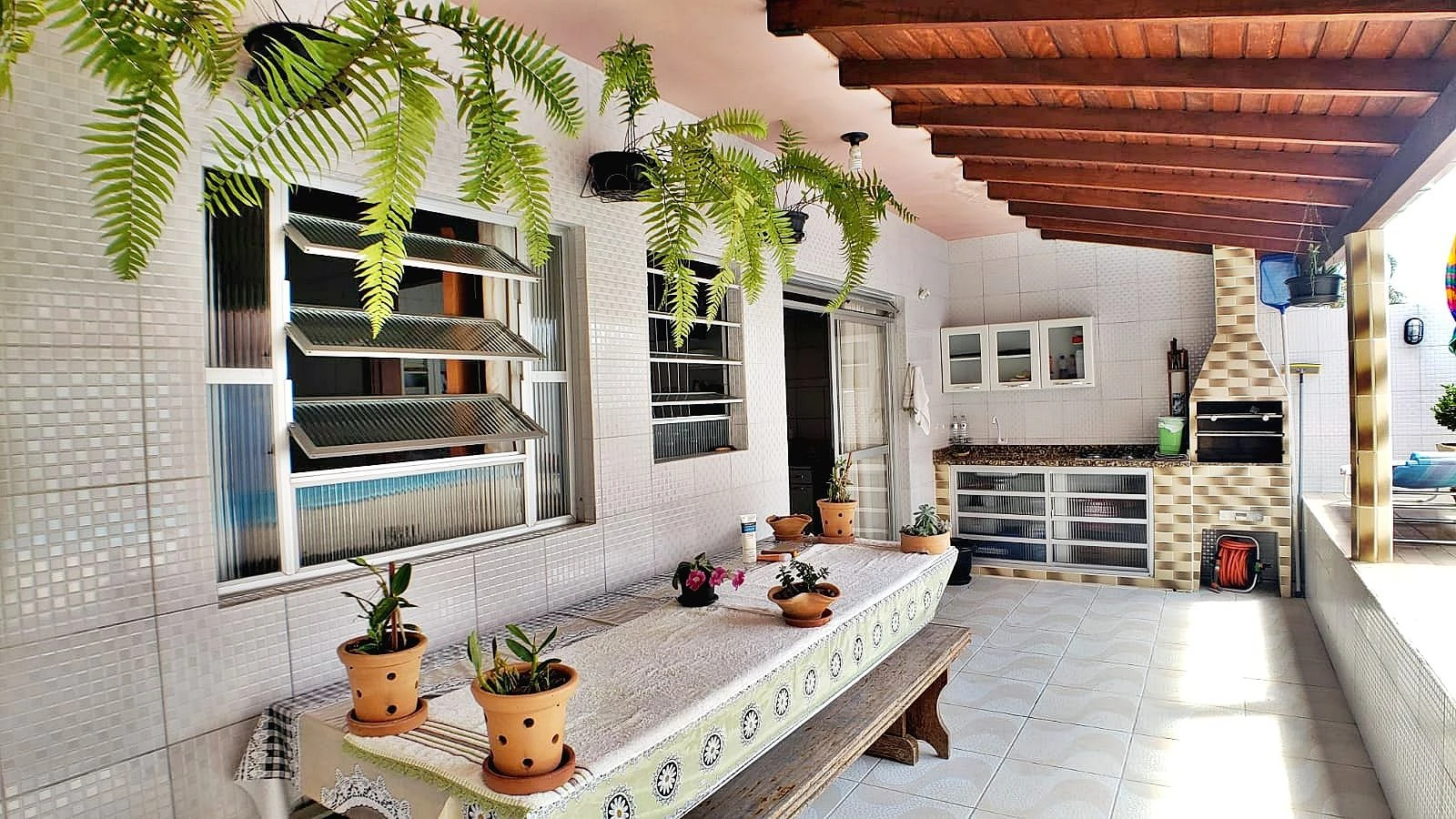Casa 3 Quartos, 2 Suítes, 2 Vagas - Praia de Fora - Foto 10