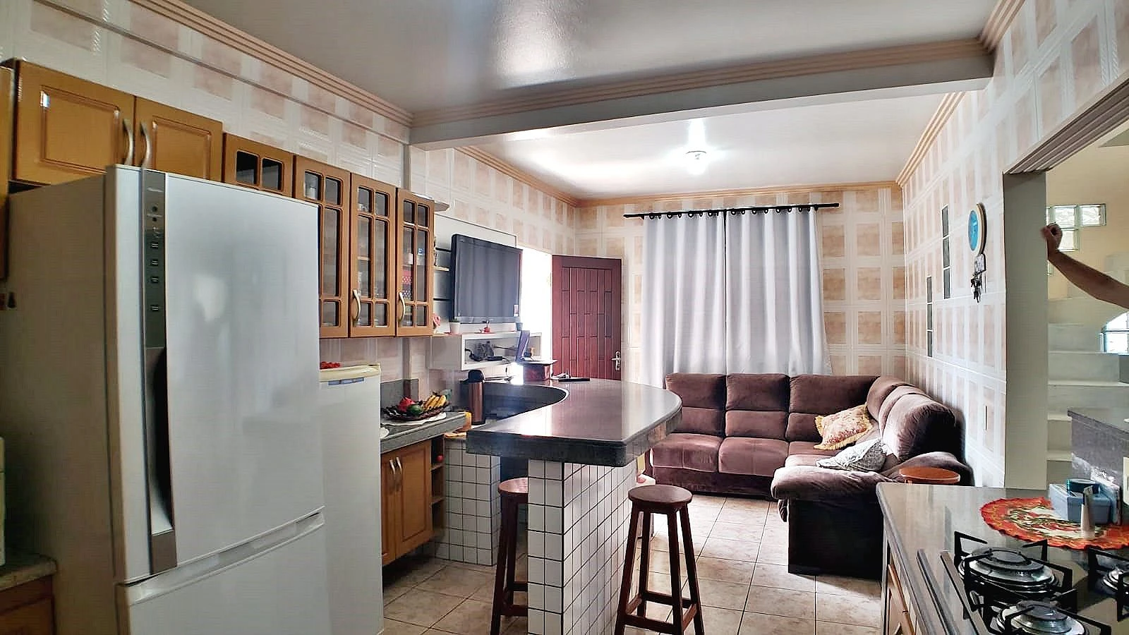 Casa 3 Quartos, 2 Suítes, 2 Vagas - Praia de Fora - Foto 6