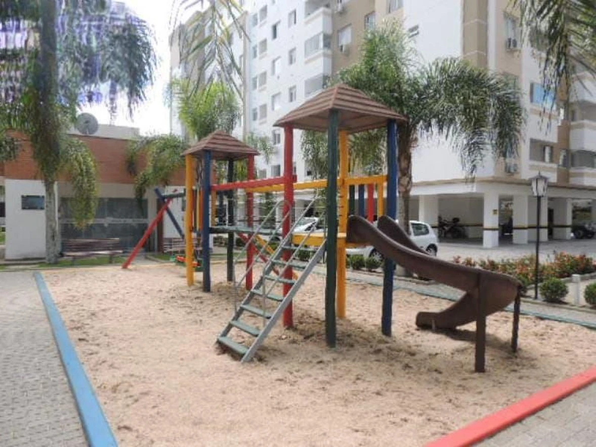 Apartamento em Fazenda Santo Antônio, São José