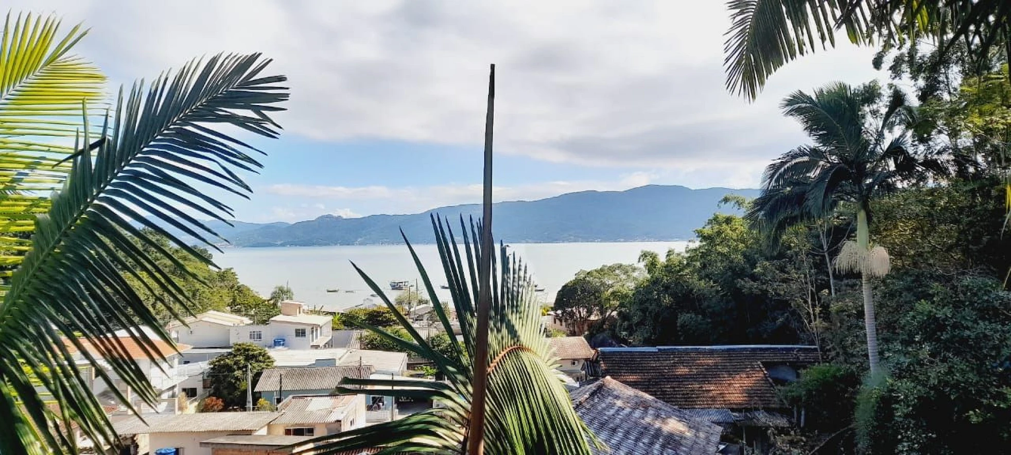 Casa a Venda com 4 Dormitórios à Venda - Caeira do Norte - Governador Celso Ramos/SC