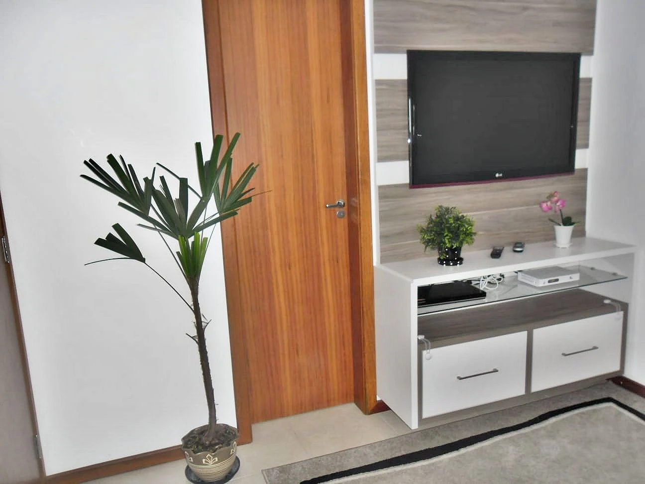 Apartamento em Fazenda Santo Antônio, São José