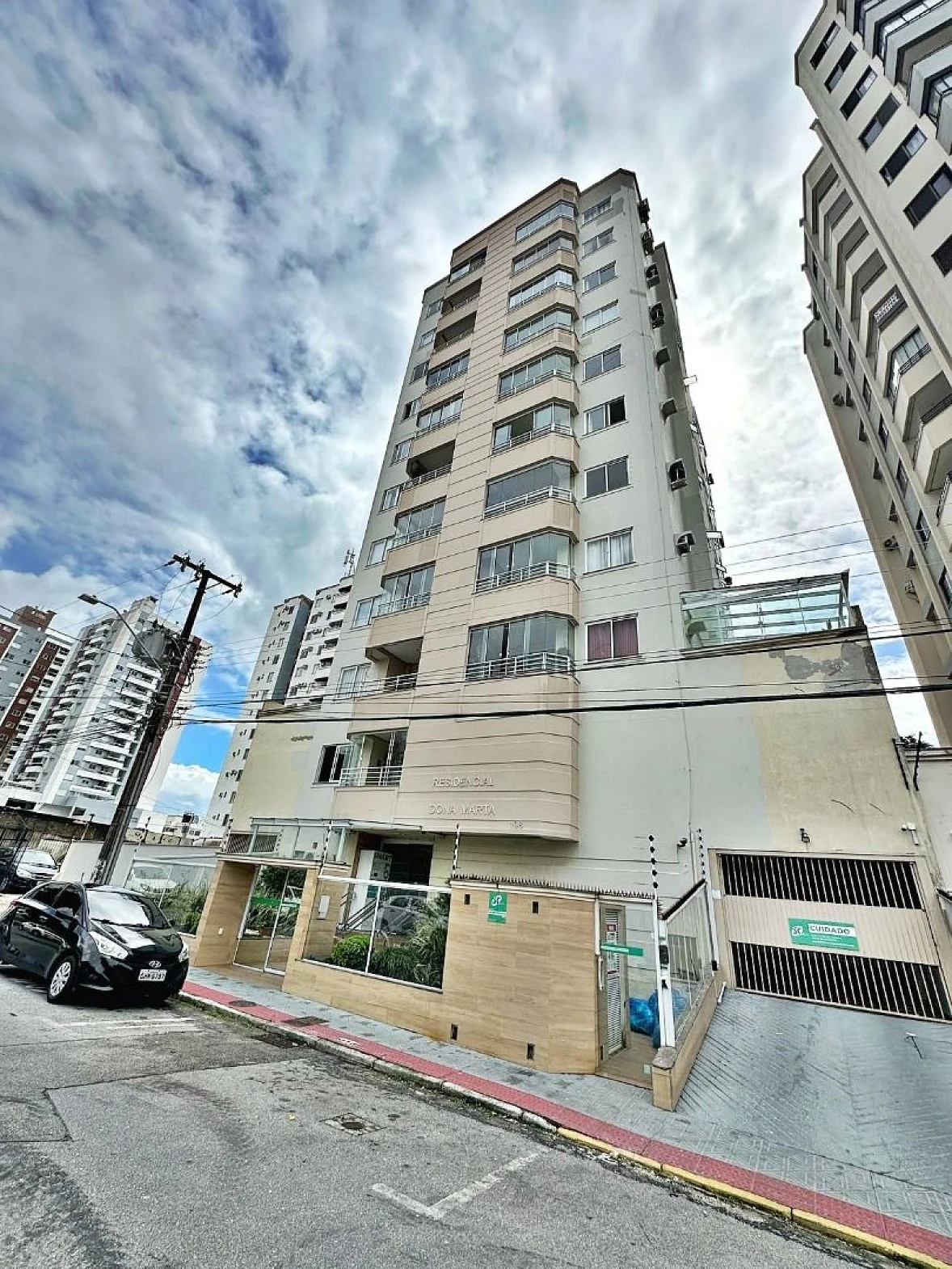 Apartamento para Locação, 2 Dormitórios, 1 Suíte, Sacada com Churrasqueira, 1 Vaga de Garagem, Bairro Campinas, São José/SC - Apartamento em Campinas, São José - Foto 2
