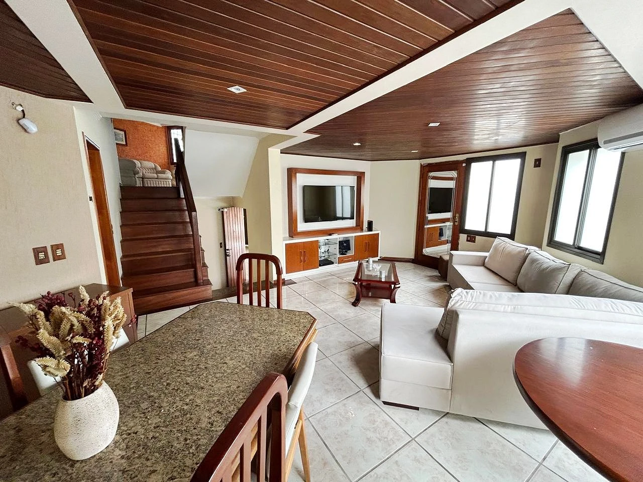 Casa com 3  Dorms, Suíte e 264 m² Privativos - Capoeiras - Florianópolis/SC - Foto 15