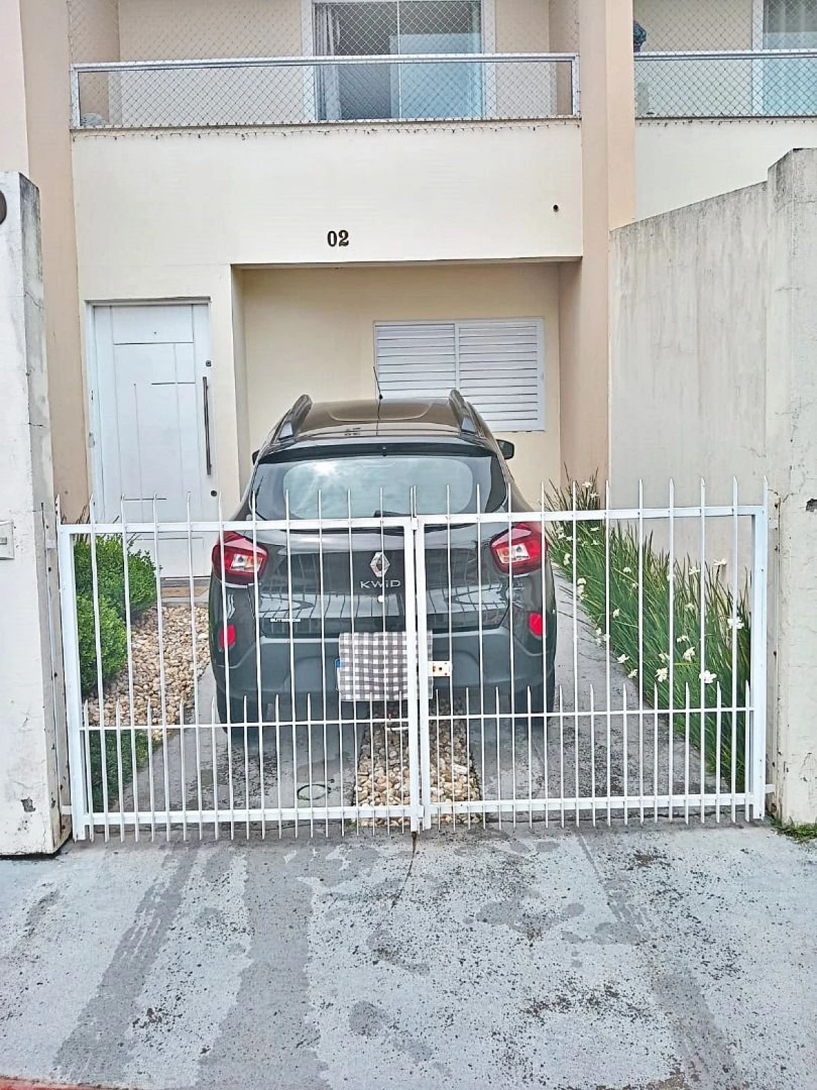 Sobrado geminado em San Marino, São José