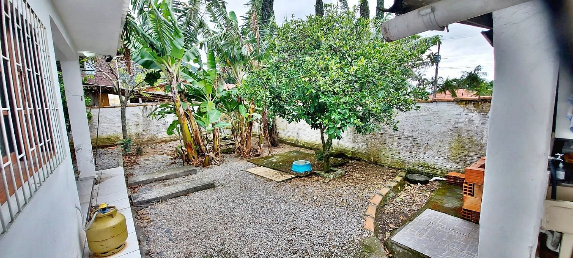 Casa 2 Quartos, 9 Vagas, 100m do Mar - Praia de Fora - Foto 6