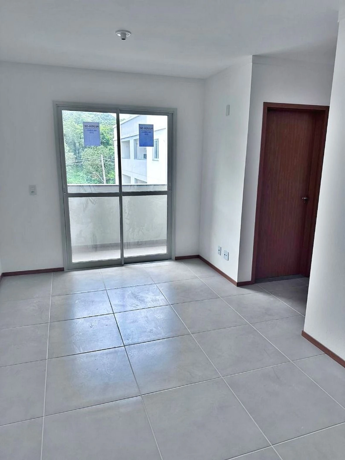 Apartamento em Fundos, Biguaçu