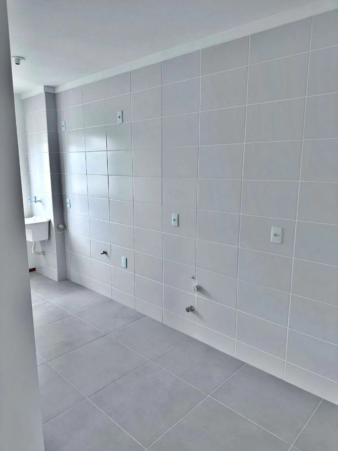 Apto 2 Quartos, Sacada, 1 Vaga, Lazer - Forquilhas - Foto 6