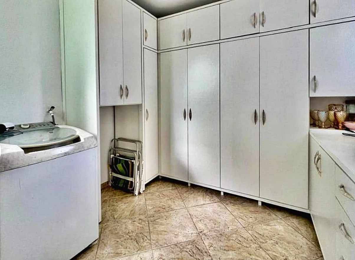 Casa 5 Quartos com 2 Suítes e 260m² - Barreiros - Foto 8