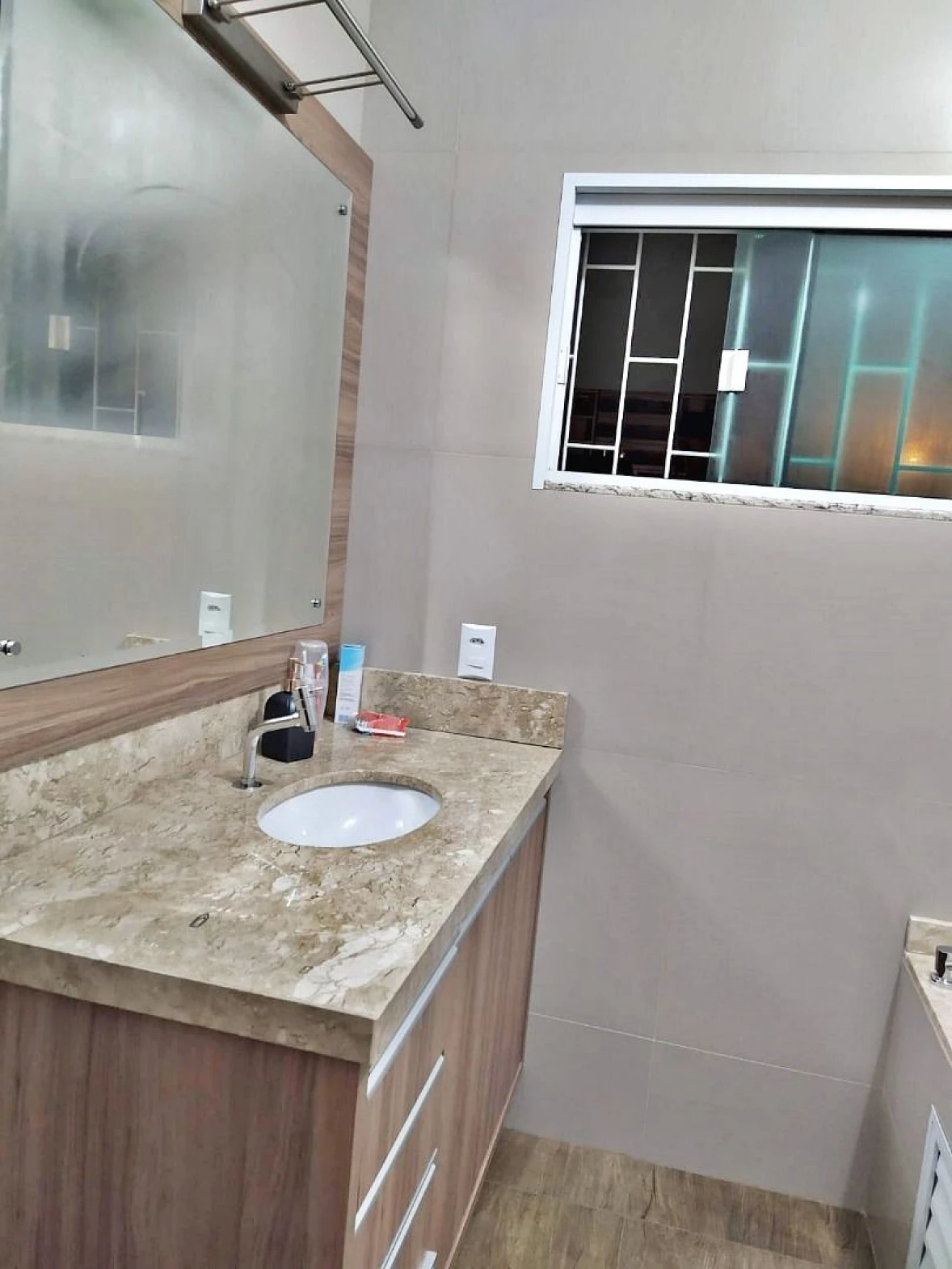 Casa 3 Quartos, 1 Suíte,  3 Sacadas,  4 Vagas - Pagani - Foto 12