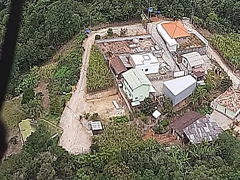 Casa a Venda  e Terreno Amplo, Boa Vista - Biguaçu/SC