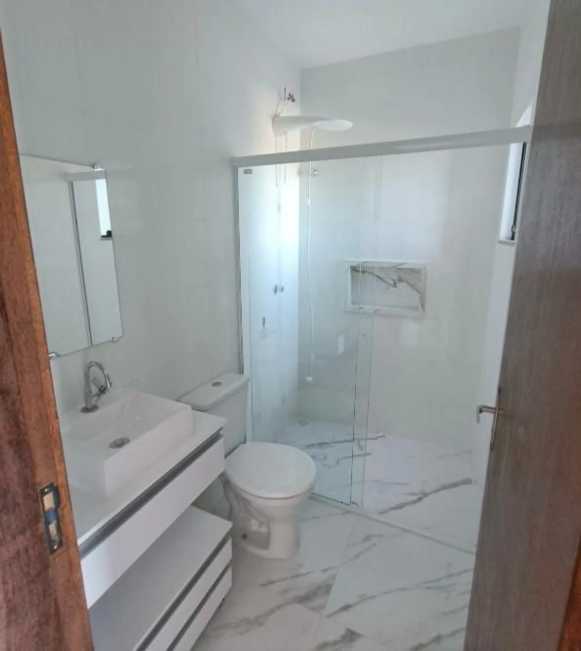 Sobrado geminado em Potecas, São José