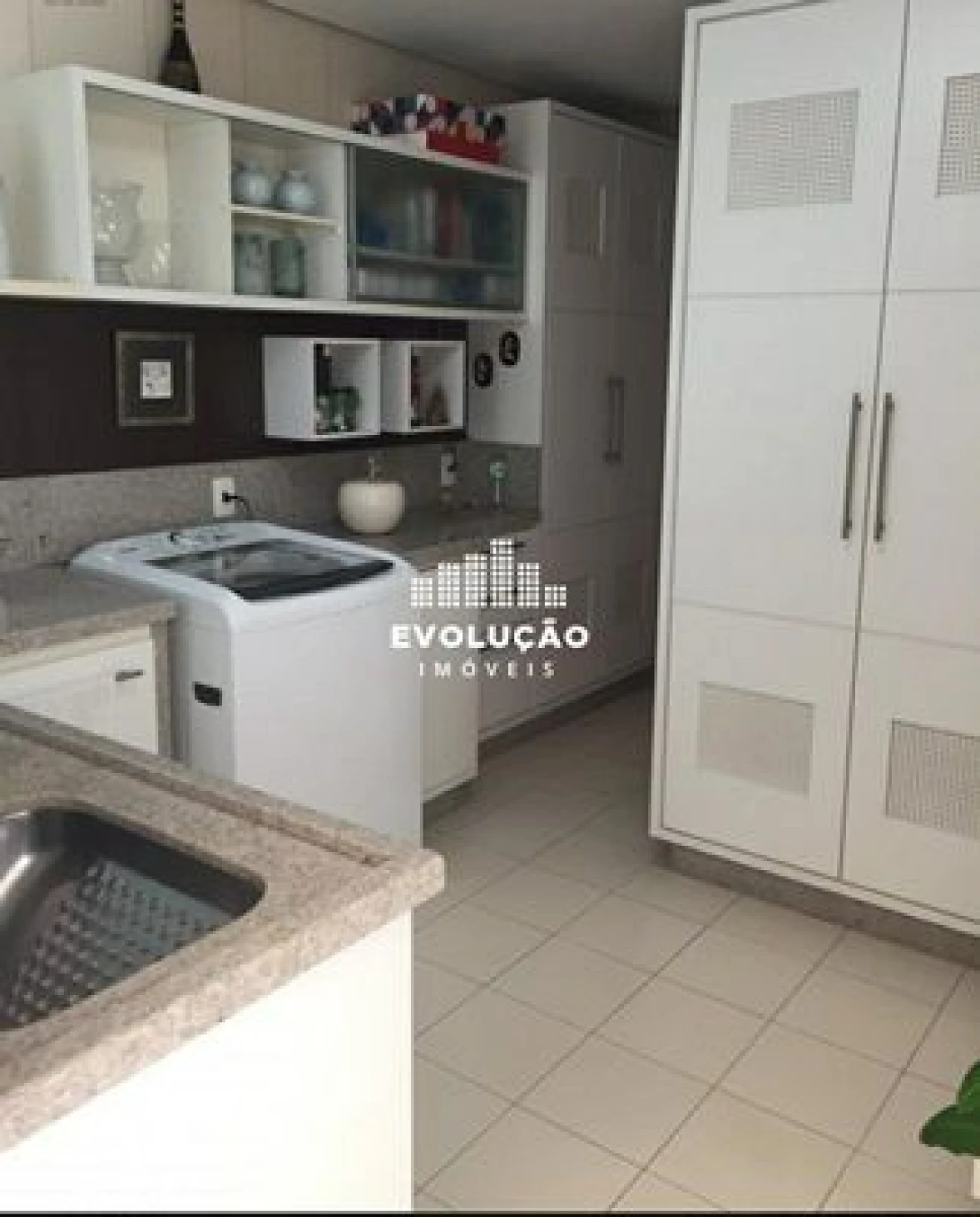 Casa com 6 Dormitórios  - Estreito - Florianópolis/SC - Foto 17
