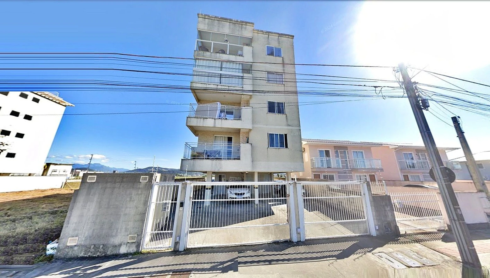 Apto 2 Quartos, 1 Suíte, 1 Vaga - Nova Palhoça