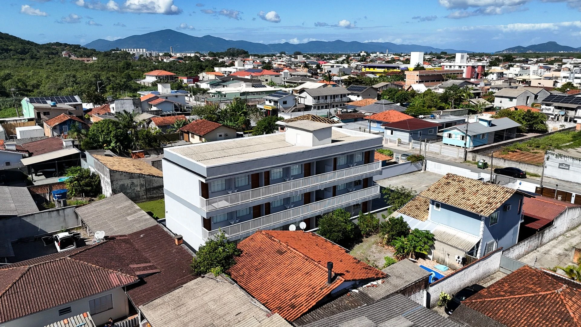 Prédio em Barra do Aririú, Palhoça
