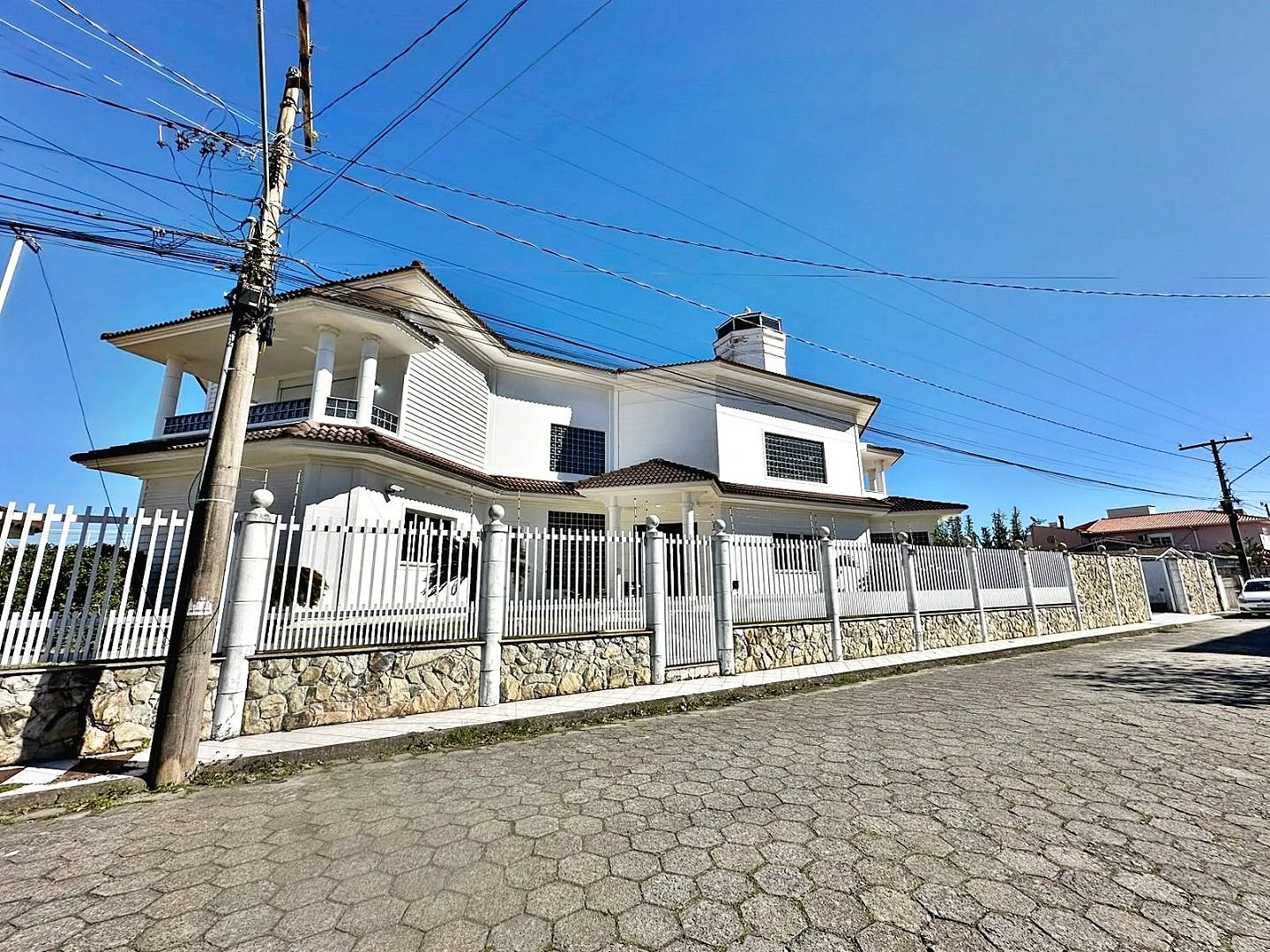 2 Residências de Alto Padrão, Terreno com 3.200 Metros Quadrados, para Locação Comercial ou Residencial, Bairro Ponte do Imaruim, Palhoça/SC