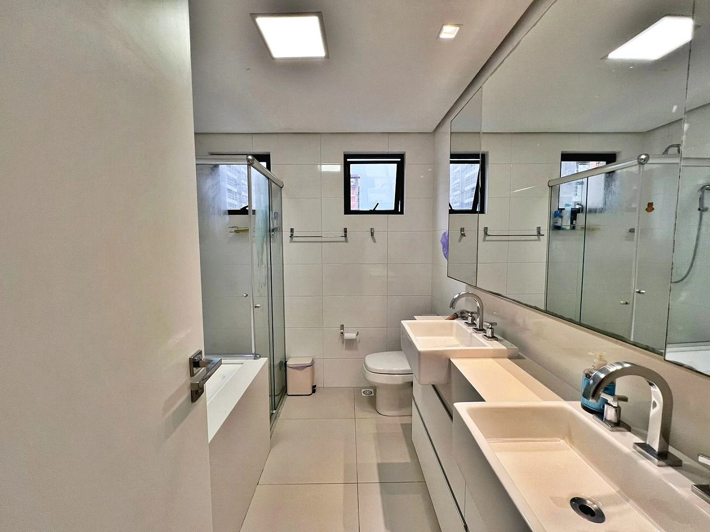 Apartamento com 197m², Alto Padrão, 02 Suítes, Closet, 02 Vagas e Hb Campinas! - Foto 13