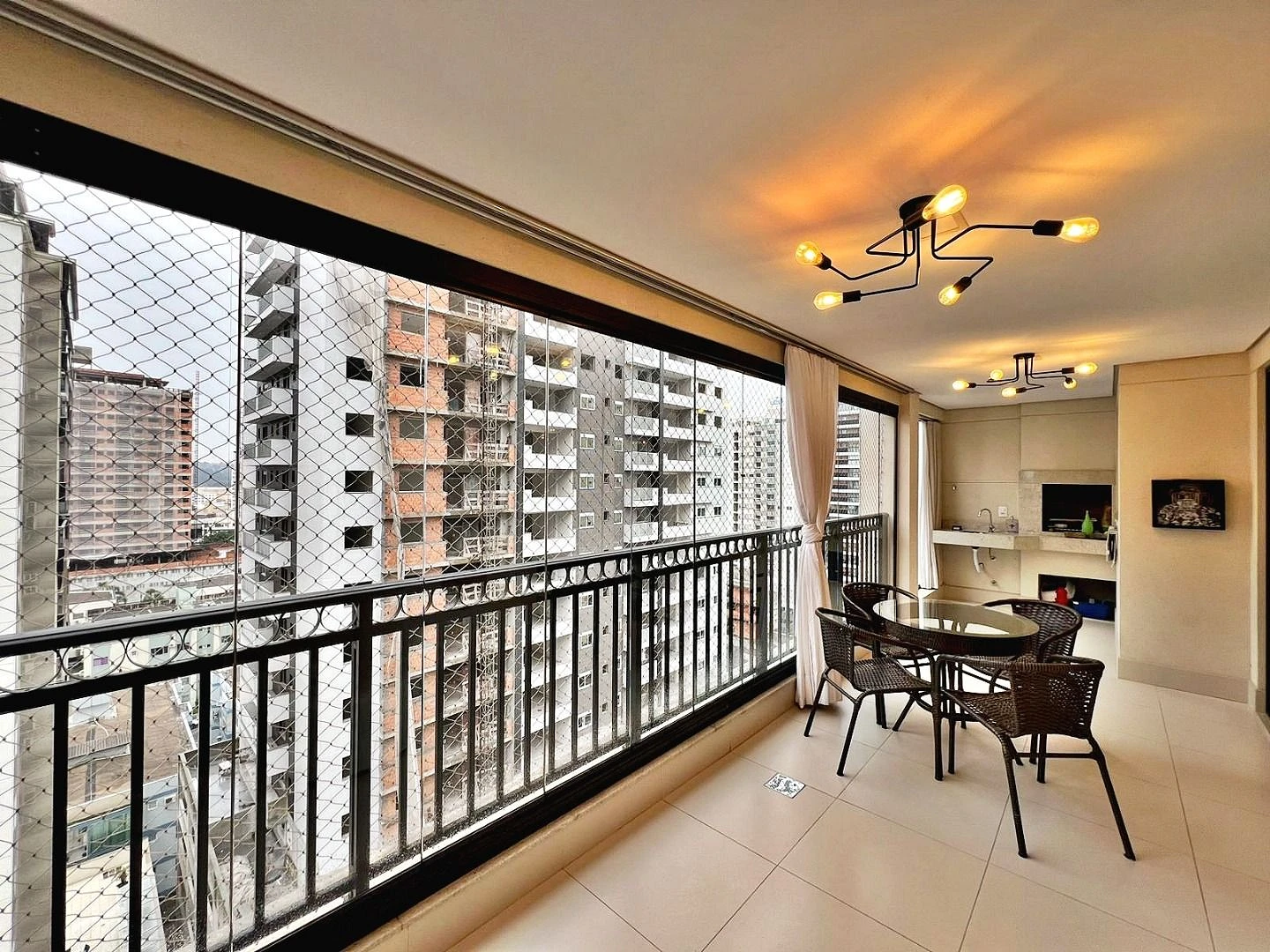 Apartamento com 197m², Alto Padrão, 02 Suítes, Closet, 02 Vagas e Hb Campinas! - Foto 9
