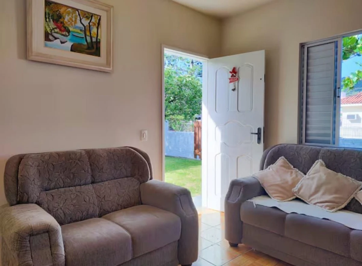 Casa com 3 Dormitórios - Campeche - Florianópolis/SC - Foto 13
