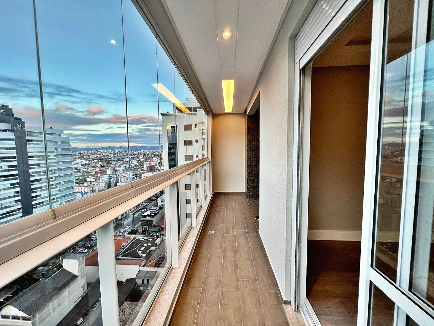 Apartamento 3 Quartos com 3 Suítes e 125m² - Kobrasol - Foto 13