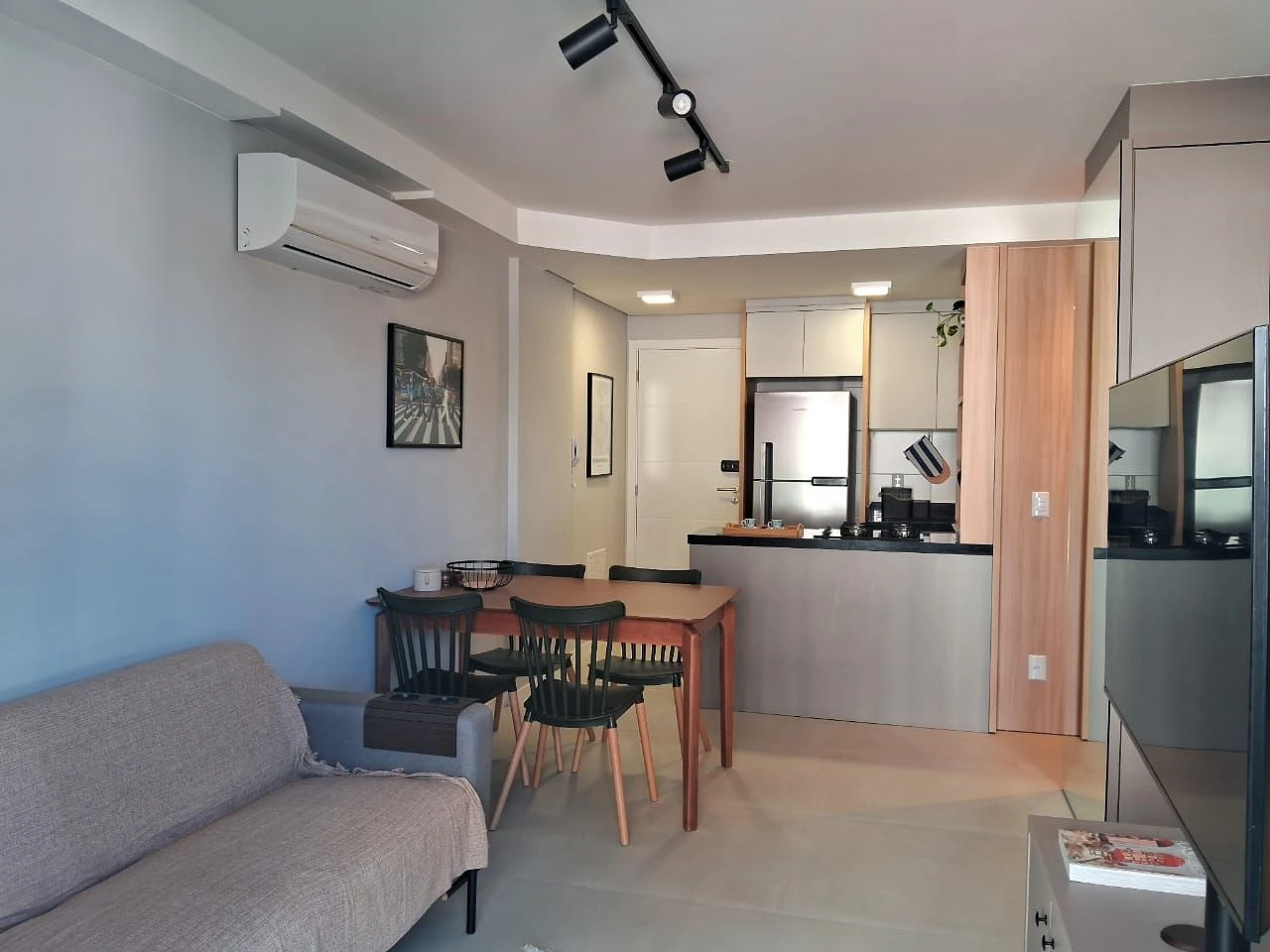 Studio 100% Mobiliado com 48 M², Sacada e Vaga no Estreito - Foto 10