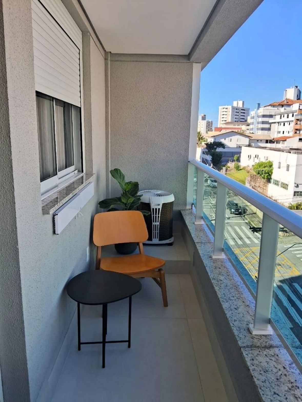 Studio 100% Mobiliado com 48 M², Sacada e Vaga no Estreito - Foto 8