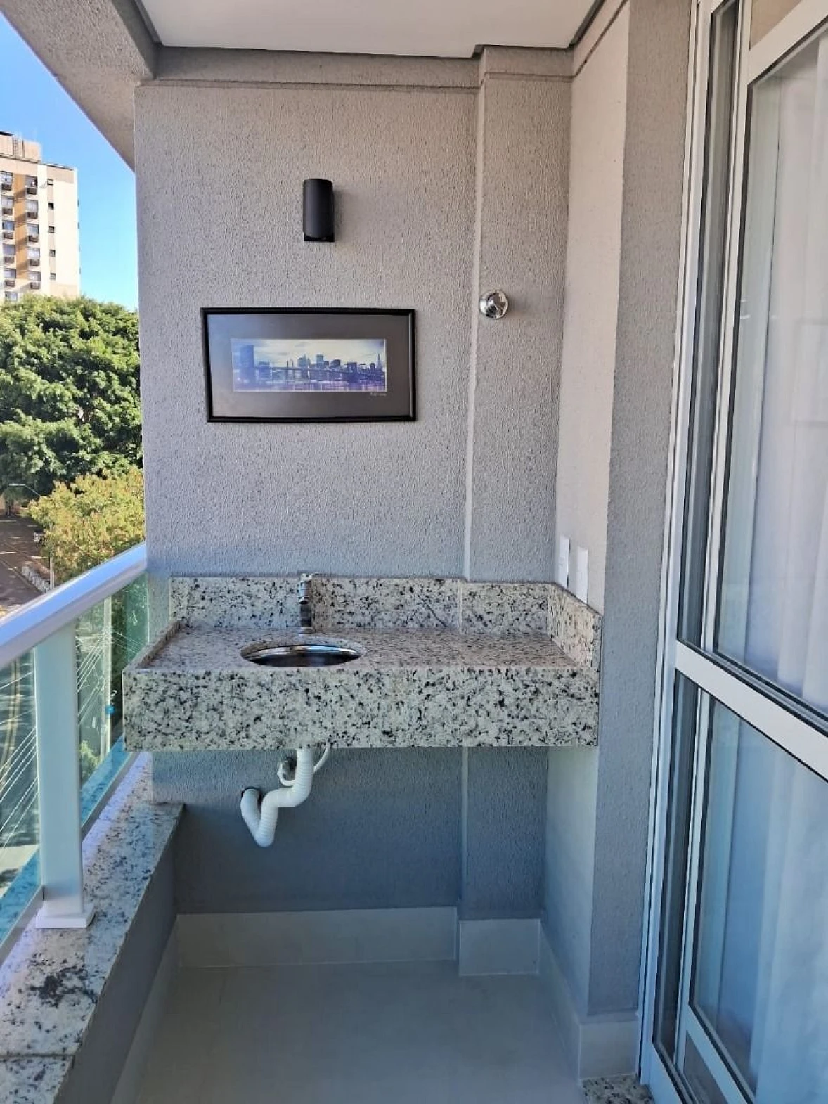 Studio 100% Mobiliado com 48 M², Sacada e Vaga no Estreito - Foto 9