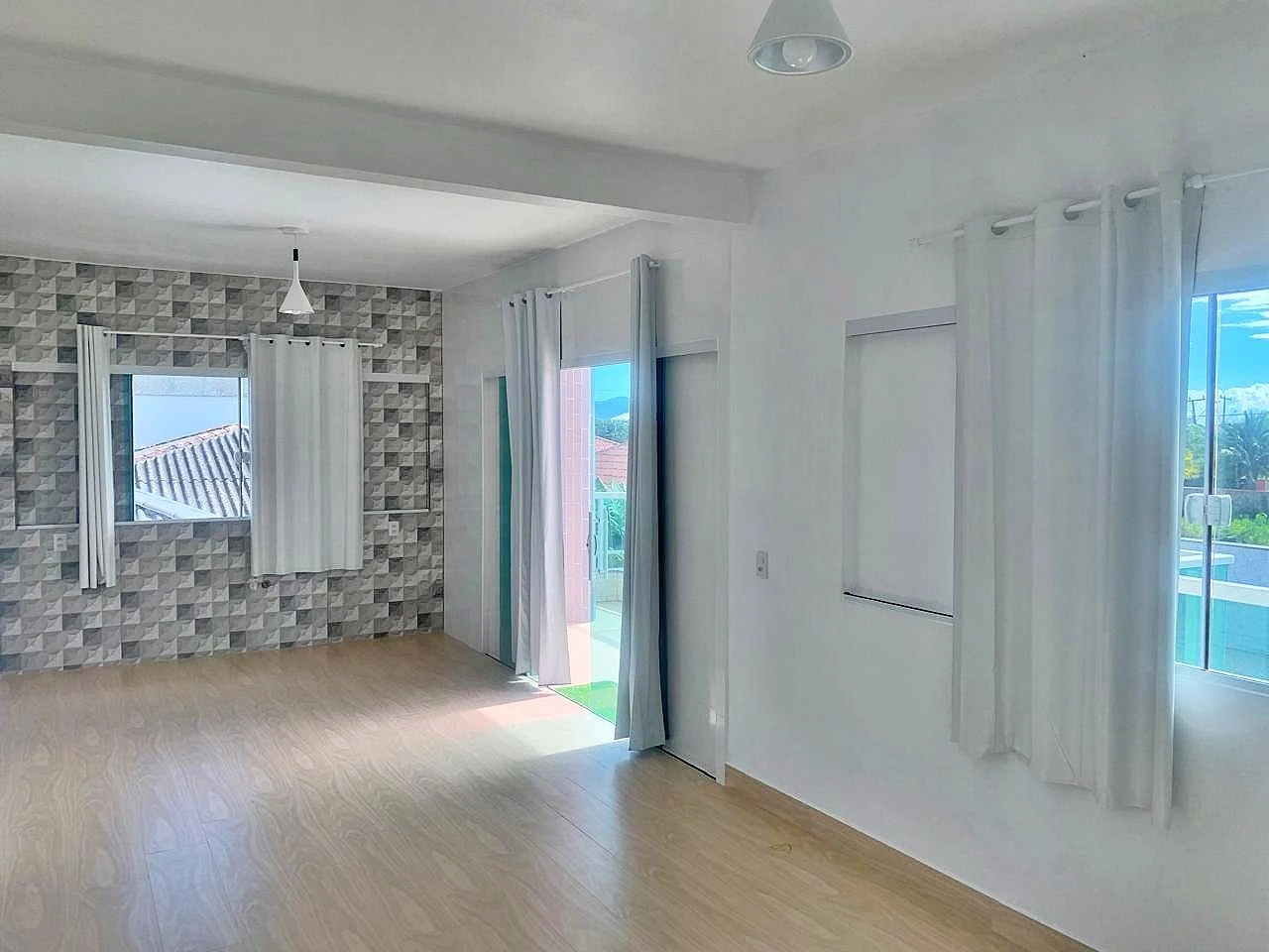 Casa em Praia Do Meio (Ens Brito), Palhoça