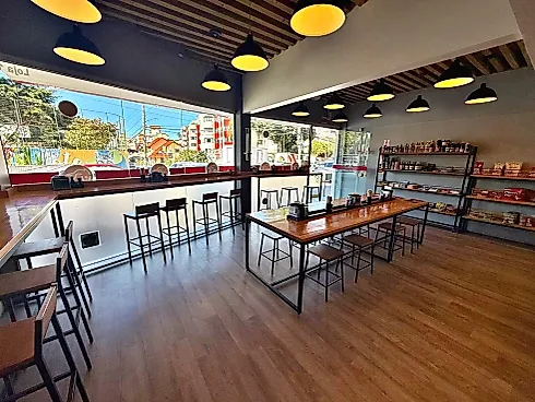 Loja Térrea Comercial no Edifício Gualter de Freitas Tibau - Coqueiros - Foto 5
