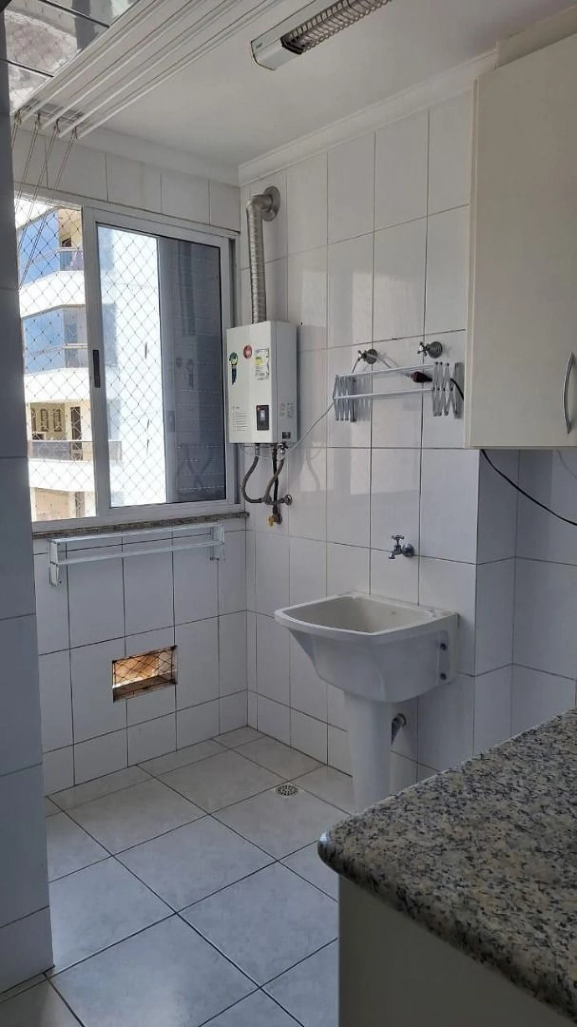 Apartamento em Kobrasol, São José