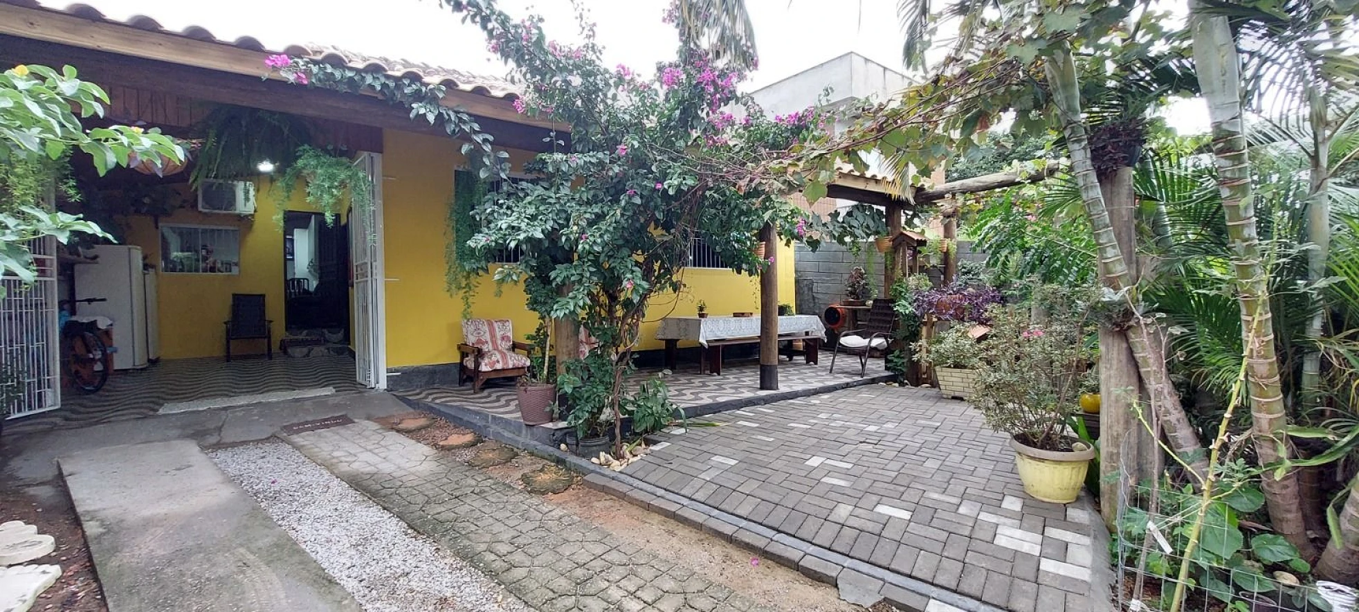 Casa a Venda  com 4 Dormitórios à Venda - Rio Vermelho - Florianópolis/SC - Foto 6