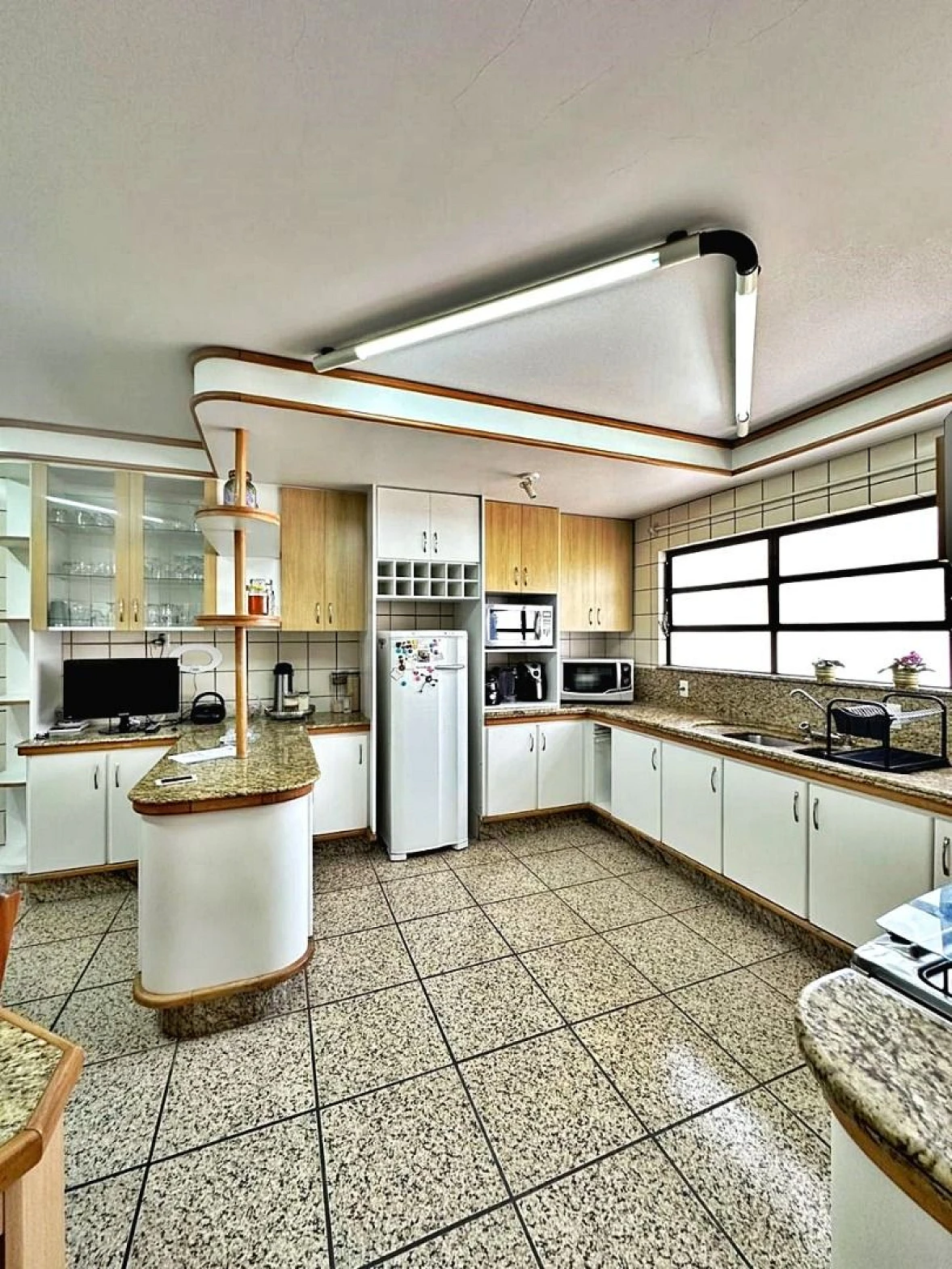 Lindo Apartamento 5 Dorms, Suíte Máster, 2 Vagas + Hb, Capoeiras, Florianópolis/SC - Foto 33