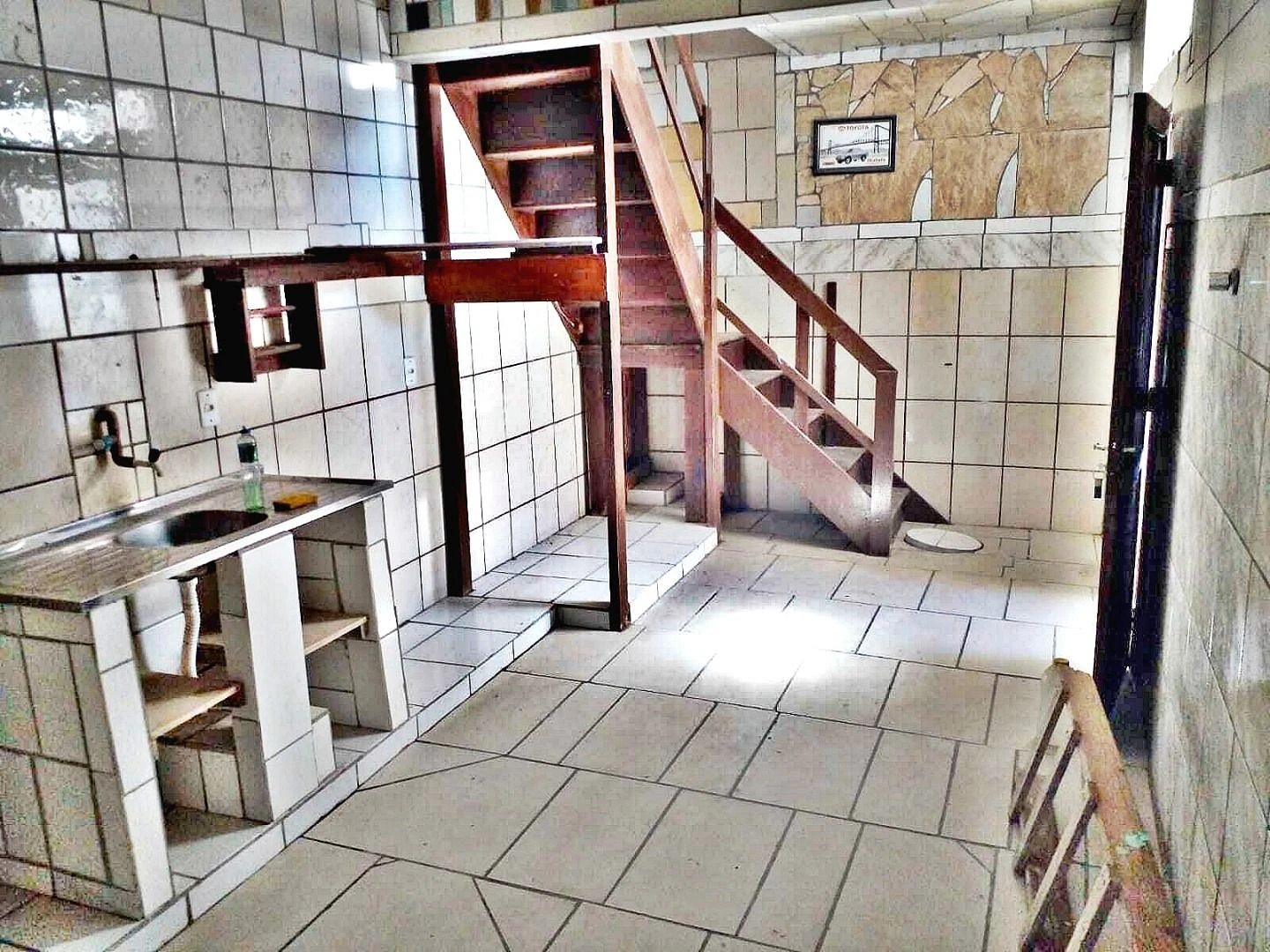 Prédio em Praia Comprida, São José