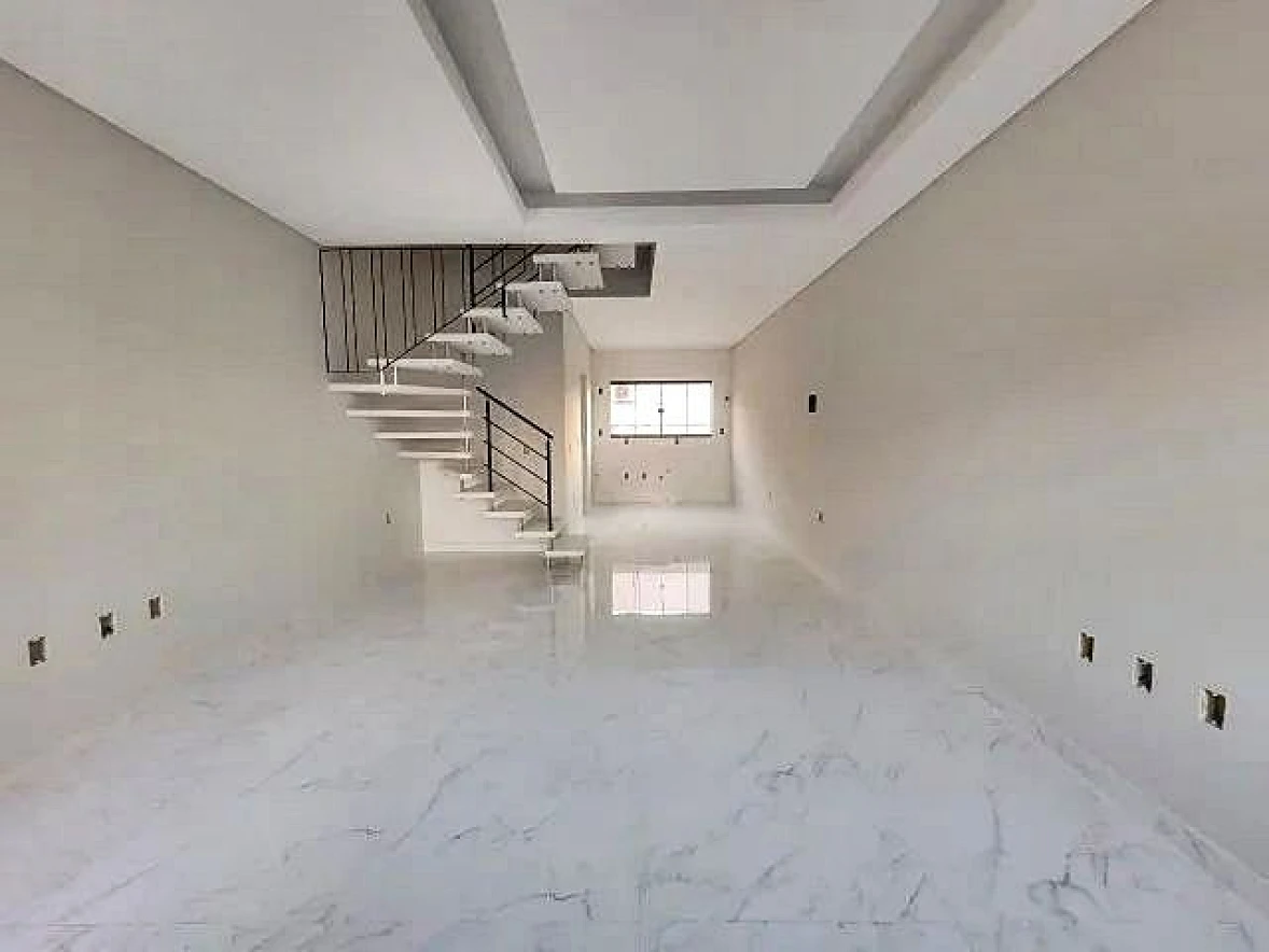 Sobrado geminado em Caminho Novo, Palhoça