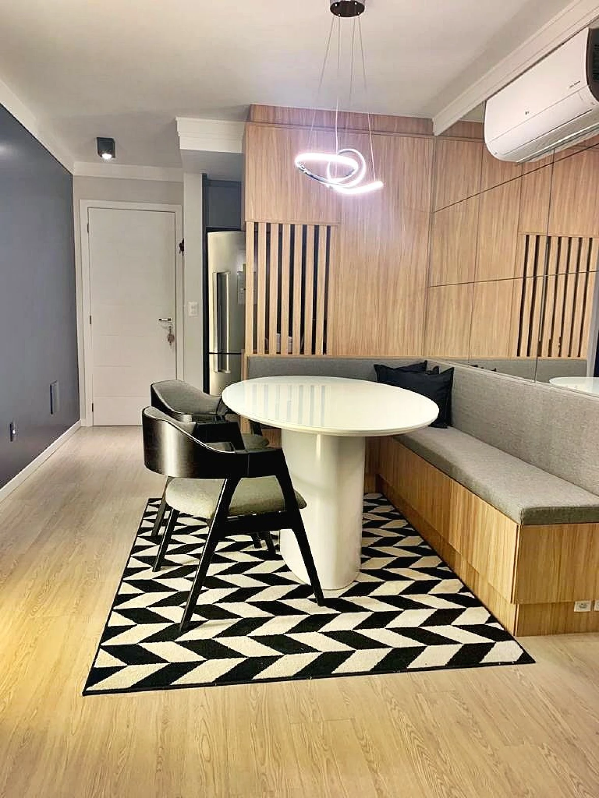 Apartamento em Barreiros, São José