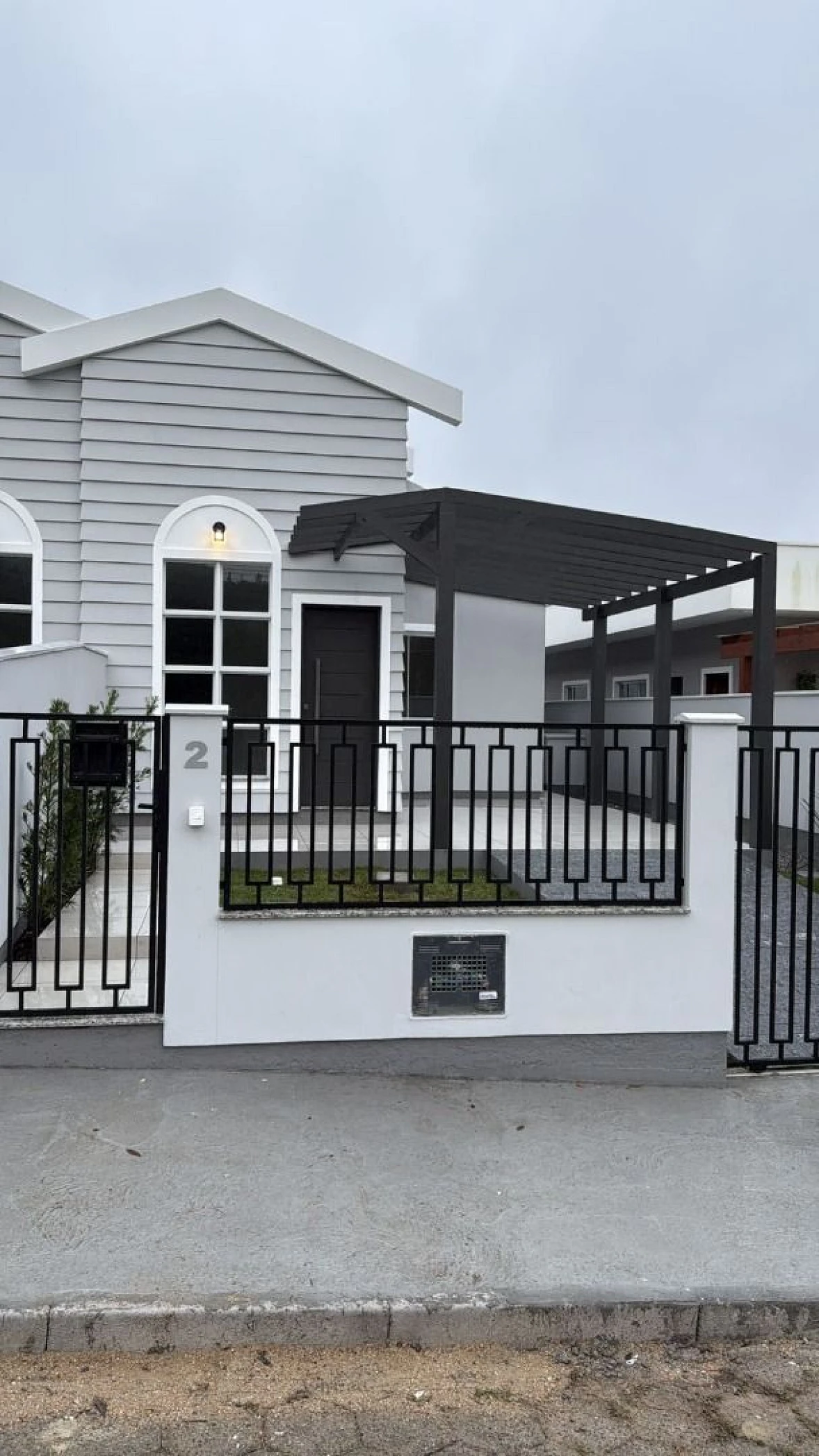 Casa em Fundos, Biguaçu