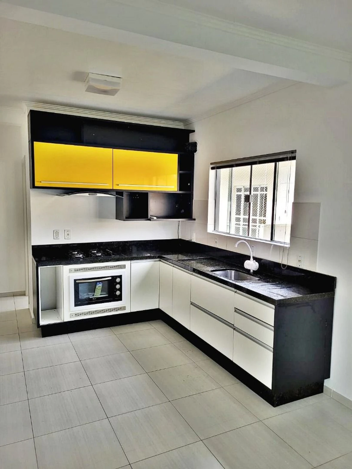 Apartamento em São Francisco, Santo Amaro da Imperatriz