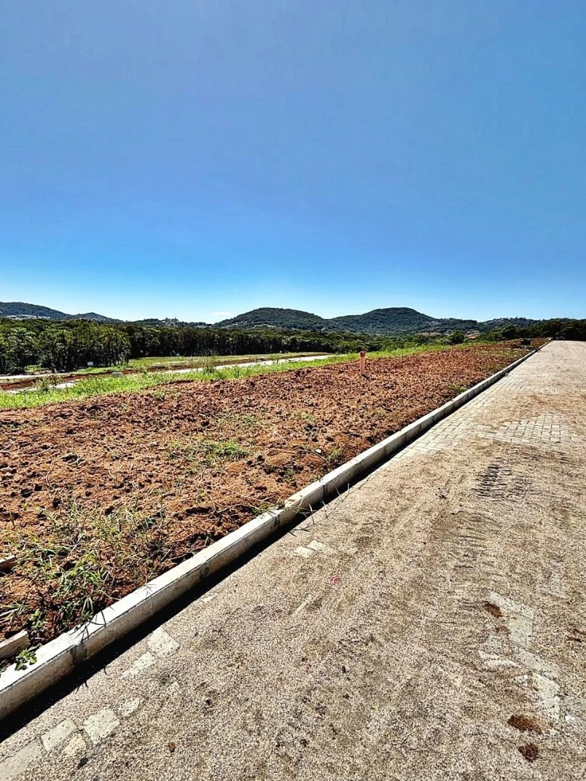 Terreno em Forquilhas, São José