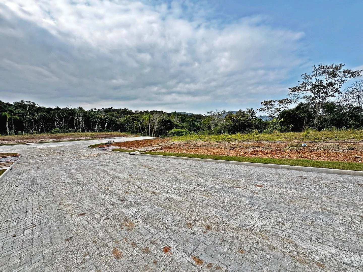 Terreno em Forquilhas, São José