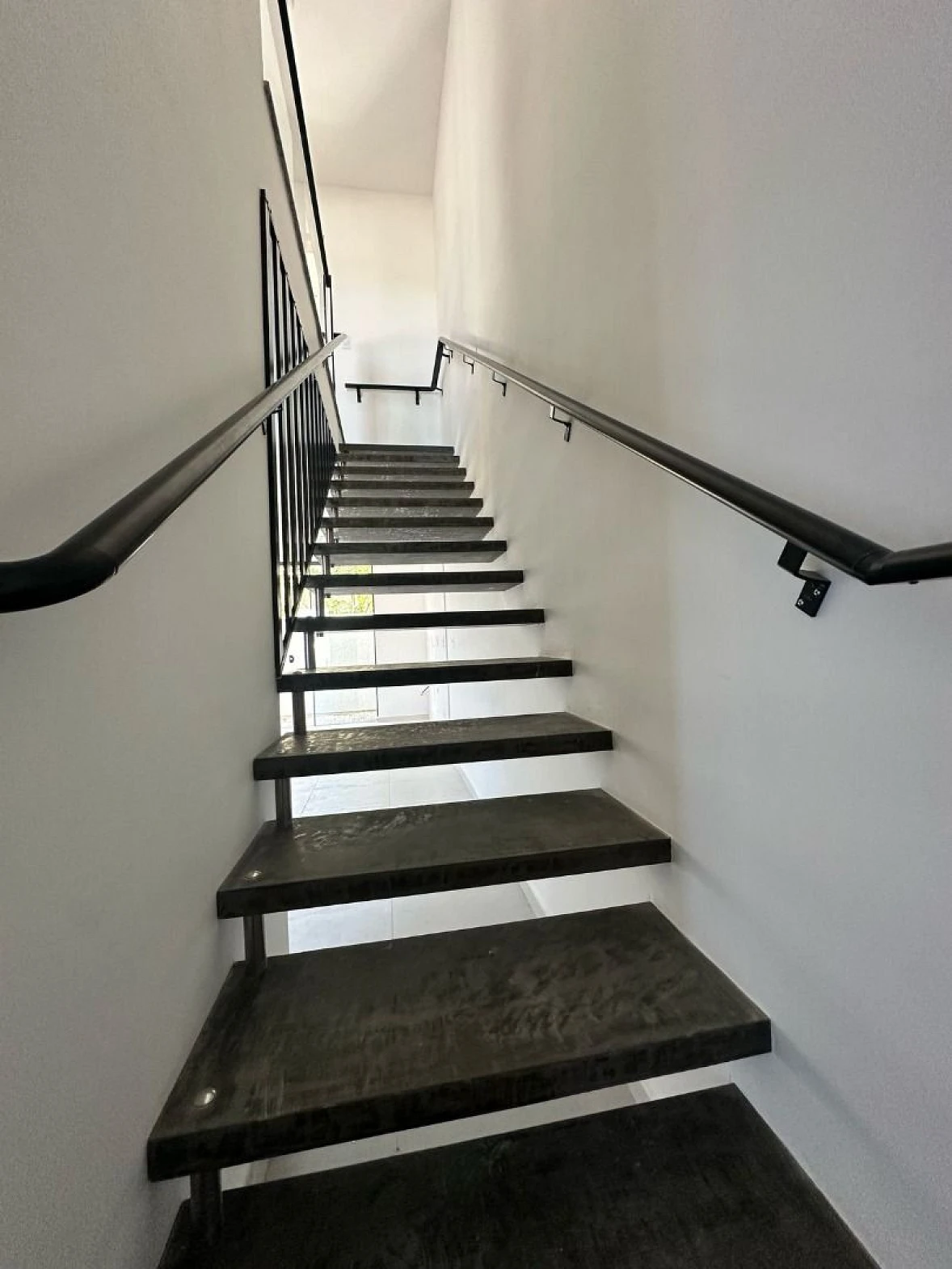 Sobrado com 3 Dorms, sendo 1 Suíte 2 Demi-Suítes + Lavabo - Bosque São José - Foto 13