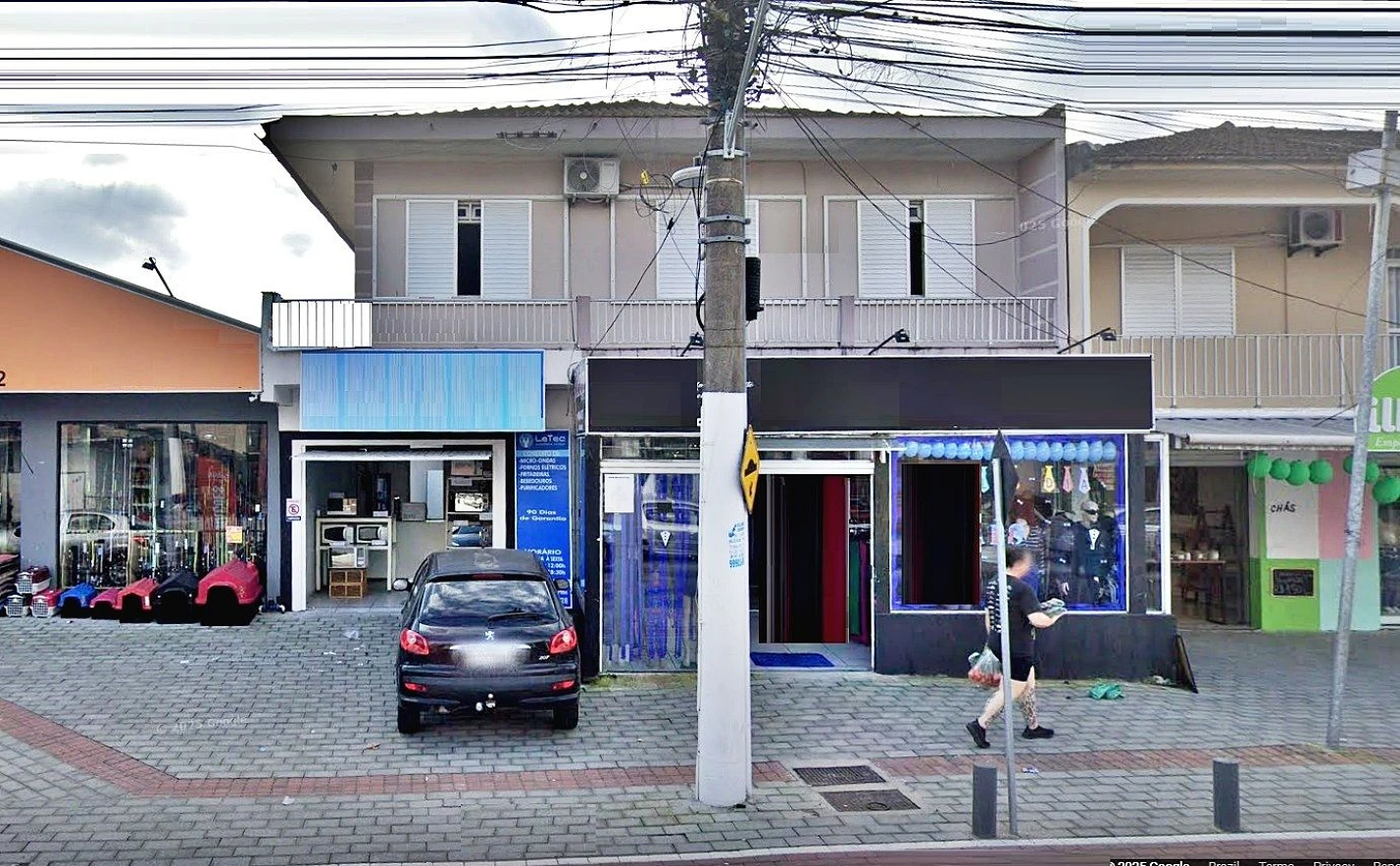 Casa 560m², Apto Superior, Loja Térreo - Ponte Imaruim