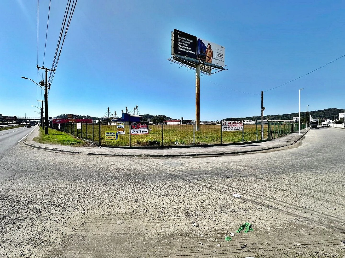Terreno em Distrito Industrial, São José