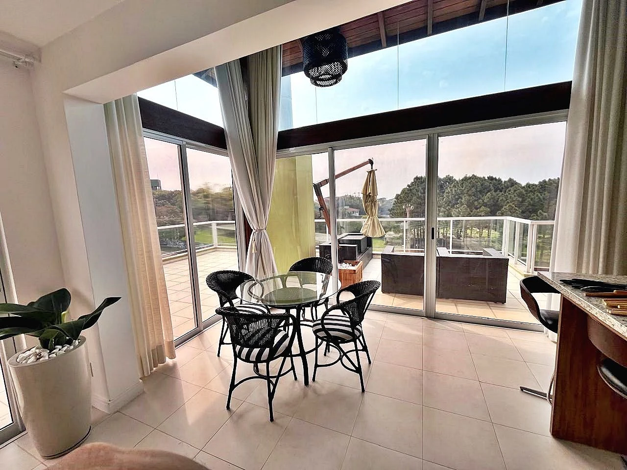 Cobertura Duplex, 6 Suítes, 4 Vagas, Condomínio Águas do Santinho, Florianópolis/SC; - Foto 9