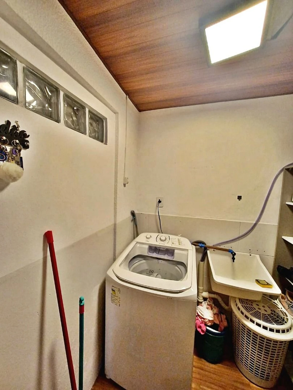 Casa com Loja - 3 Quartos, 2 Vagas - Forquilhas - Foto 7
