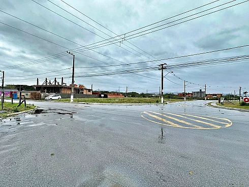 Terreno de Esquina, Ideal para Posto ou Comercio, Forquilhas, São José
