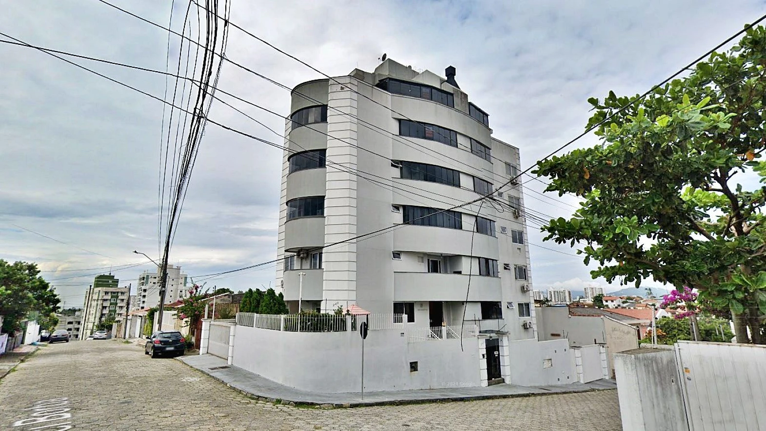 Cobertura em Barreiros, São José