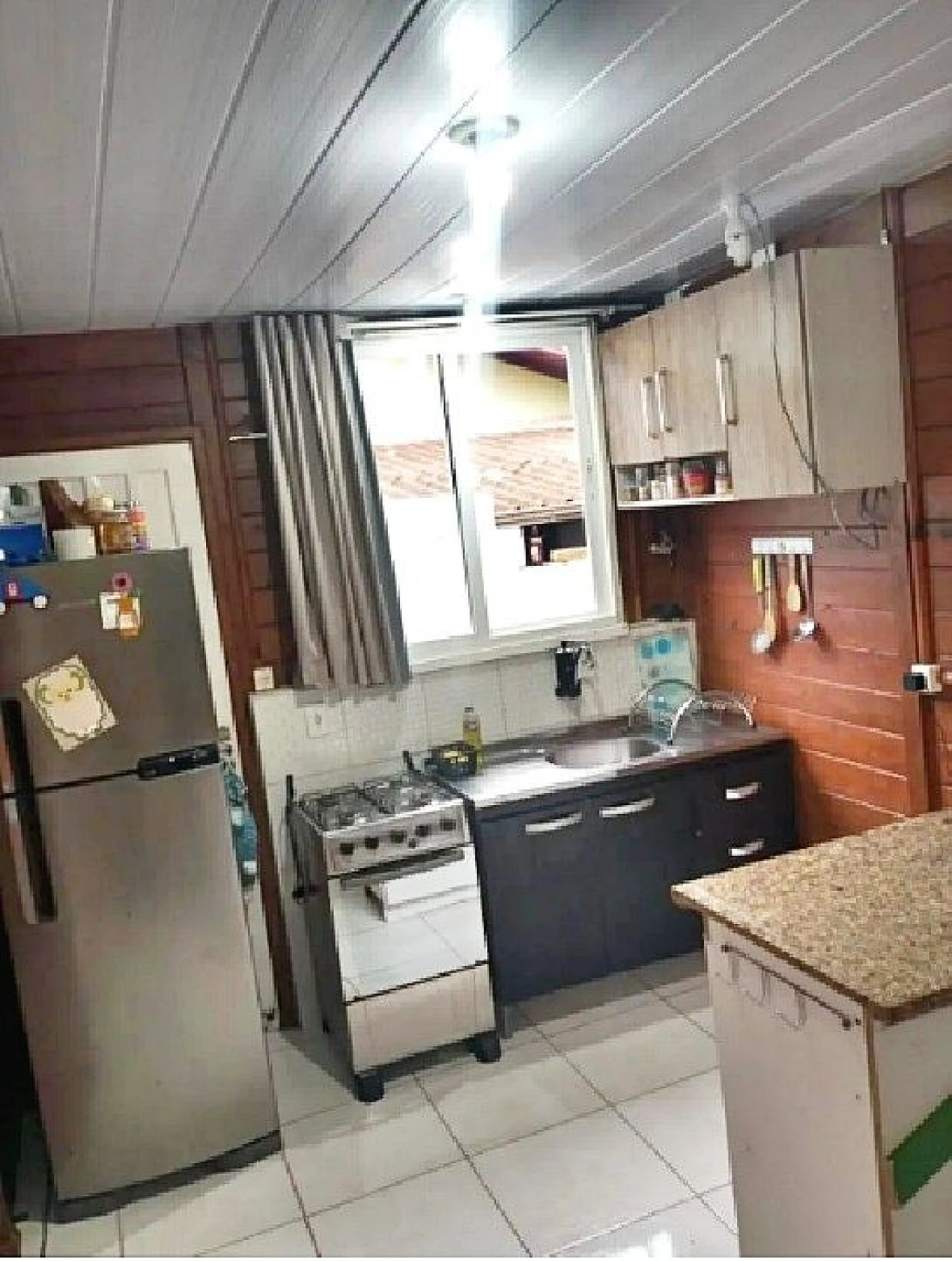 Casa com 3 Dormitórios e 1 Banheiro Social - Foto 10