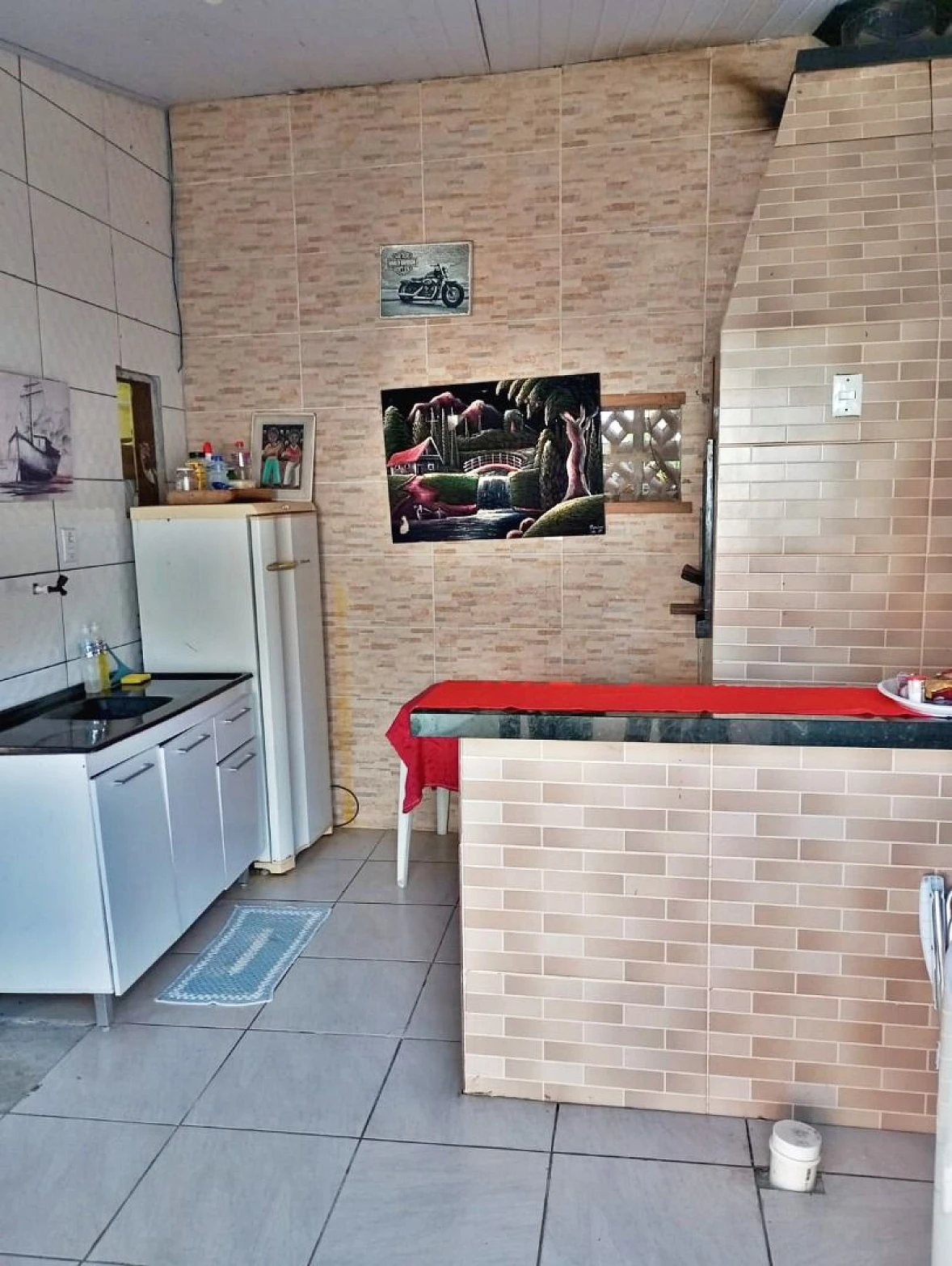 Casa com 3 Dormitórios e 1 Banheiro Social - Foto 6
