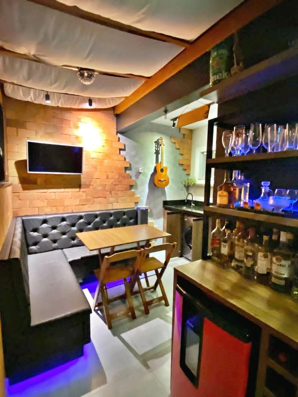 Sobrado geminado em Forquilhas, São José