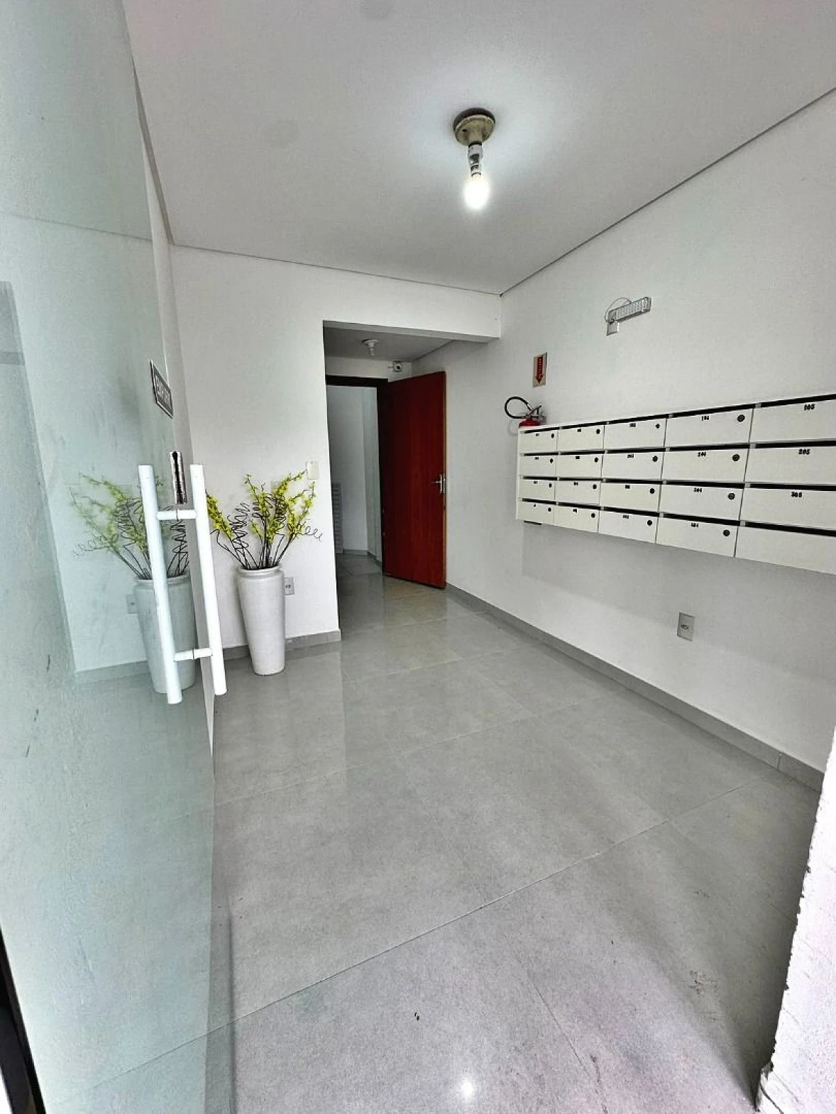 Apto 2 Quartos, 2 Sacadas, 1 Vaga - Aririú - Foto 14