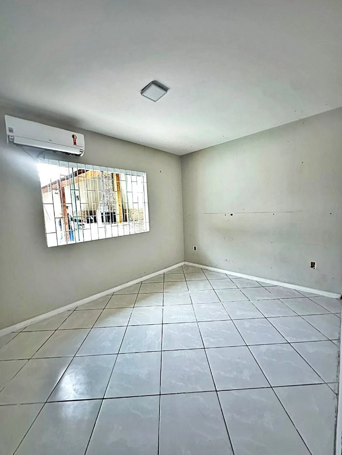 Linda Casa 3 Dorms com Suíte, Bairro Madri, Palhoça/SC - Foto 19